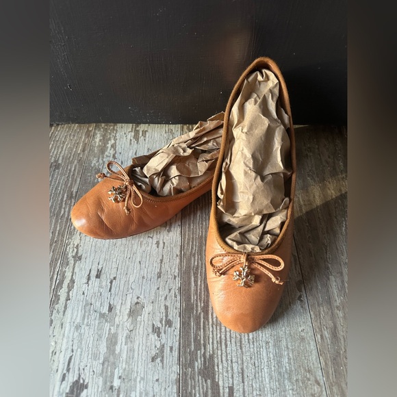 Tory Burch Shoes - Tory Burch Goat Leather Ballet Flat Shoes,  tan color, size 8